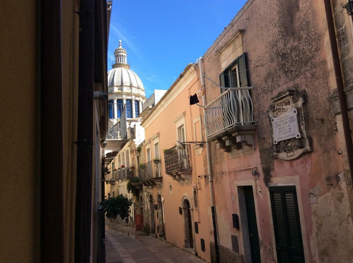 Bframe Cornice Barocca Ragusa Exterior foto