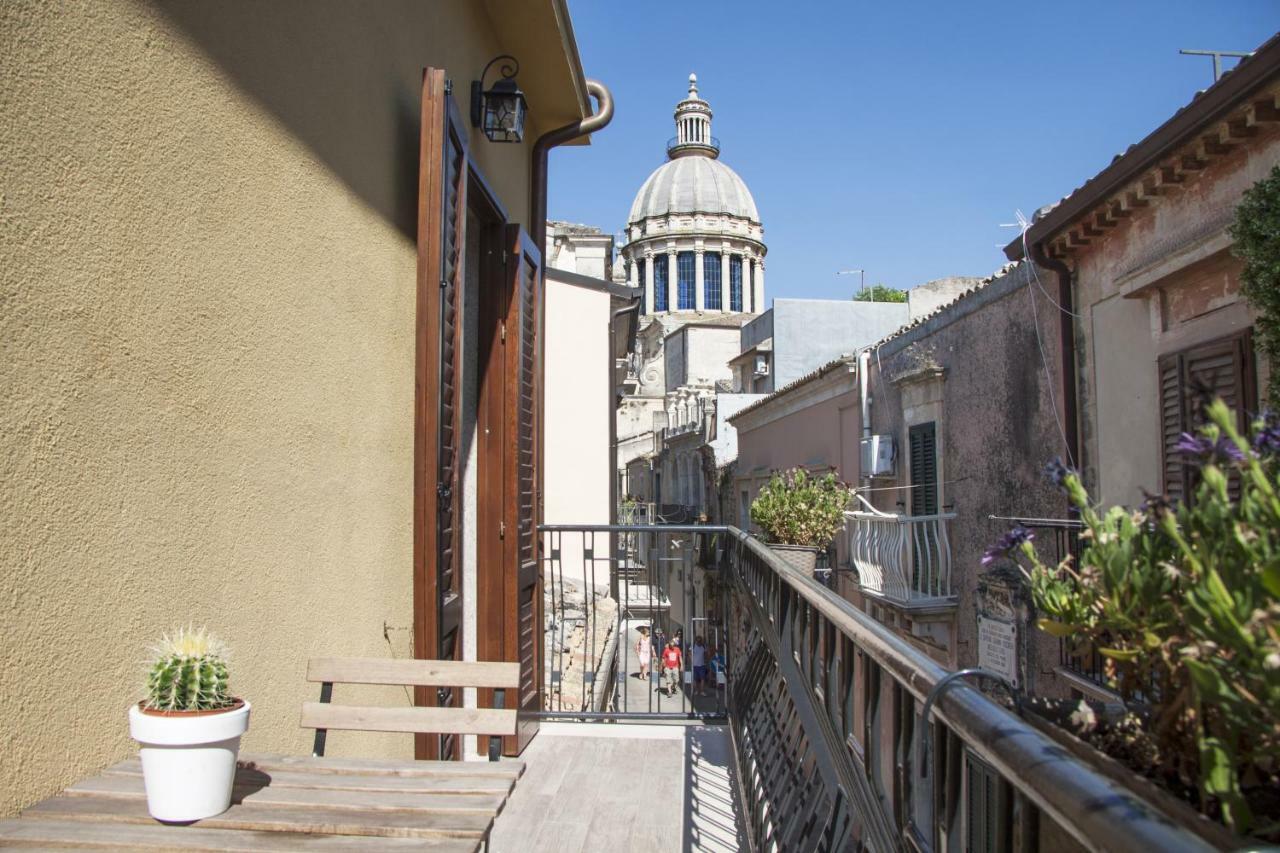 Bframe Cornice Barocca Ragusa Exterior foto